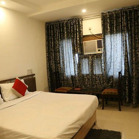 Hotel Surya Gwalior Exterior foto